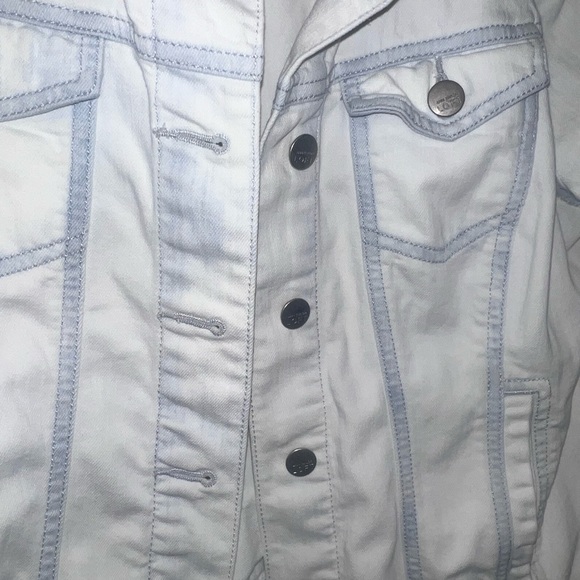 LOFT Women's Light Wash Denim Jacket - Picture 3 of 8